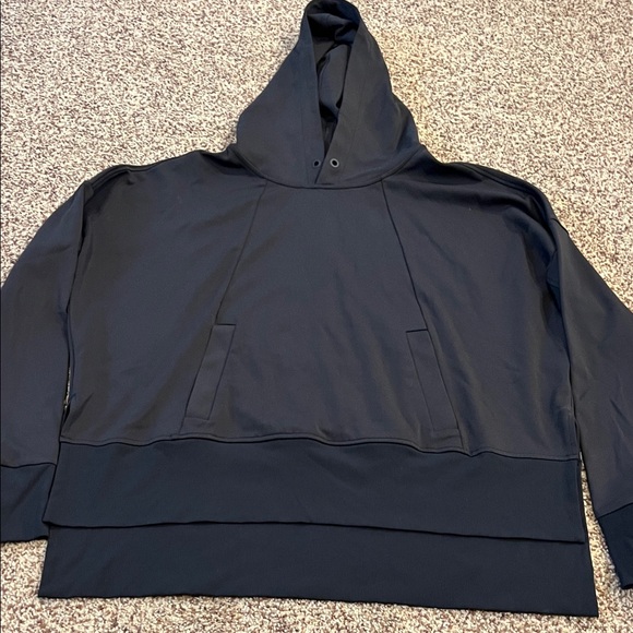 Athleta nylon/spandex hoodie, split sides, cropped front - Picture 1 of 7